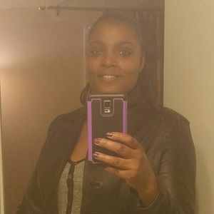 Meet your Posher, Angie